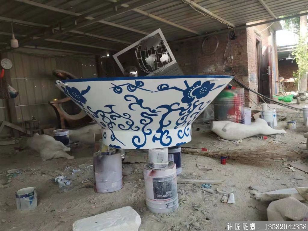 不銹鋼青花瓷碗雕塑 景區(qū)觀賞雕塑9