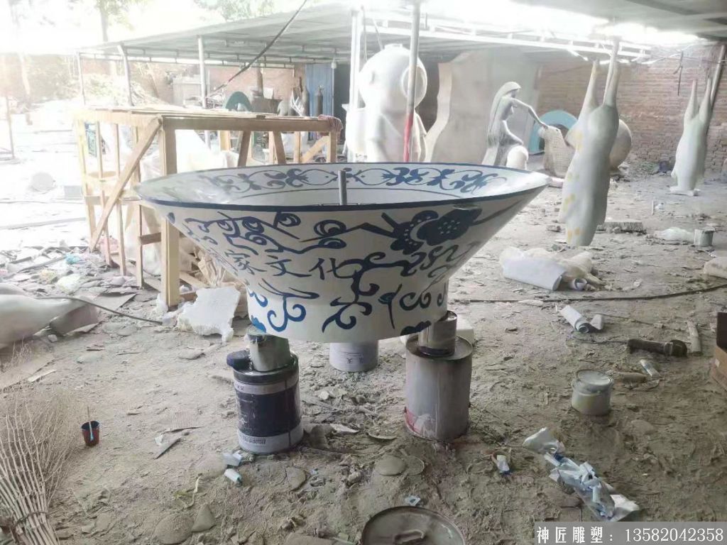 不銹鋼青花瓷碗雕塑 景區(qū)觀賞雕塑9